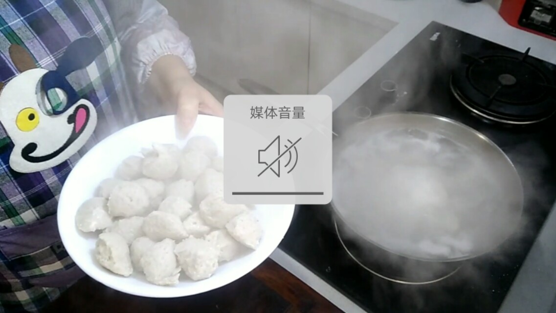 冷冻鱼皮做鱼肉丸子,带刺鱼肉生汆丸子的做法