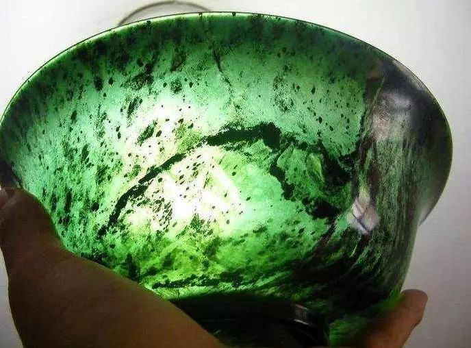 你被骗了，这些根本不是“玉”