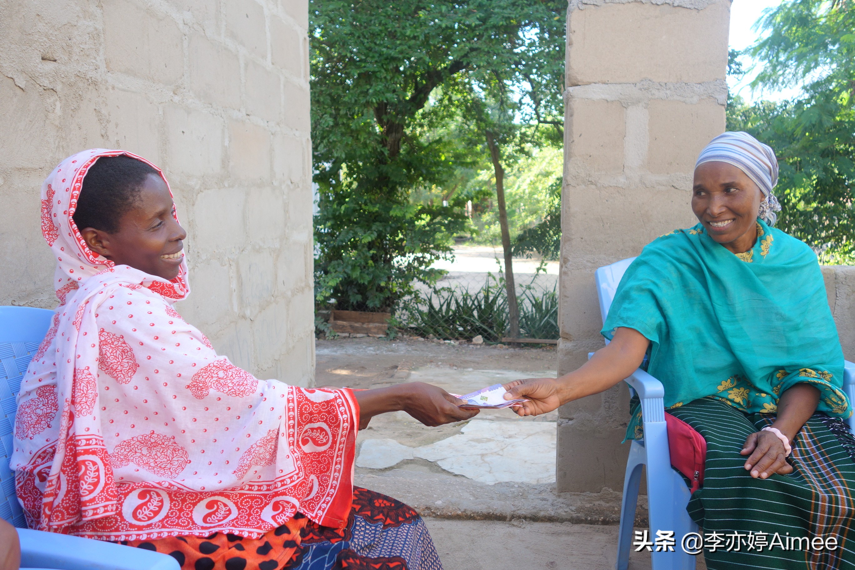 非洲农村妇女创业记：*款贷**、开店、谋生，出路到底在哪？
