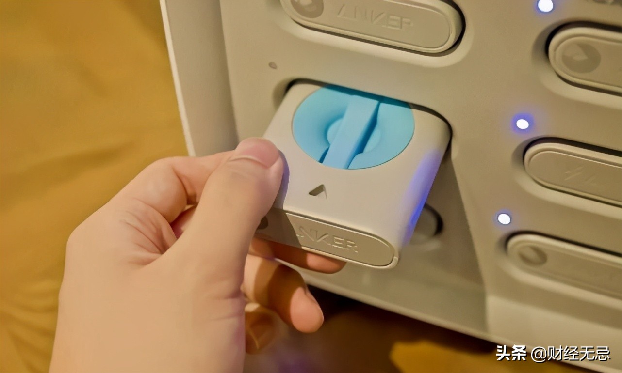 实体经济正在向轻资产转型,轻资产模式发展趋势