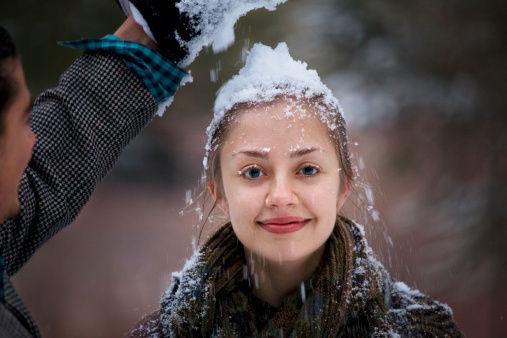 轻度冻伤怎么处理最佳方法,严重冻伤及时处理方法
