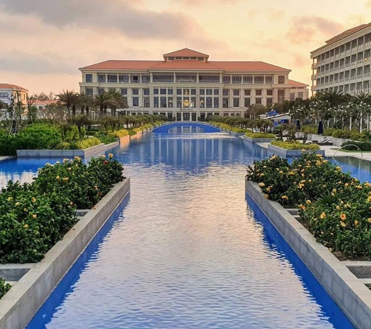 越南岘港海边三个字的酒店,越南旅游旅宿单人间