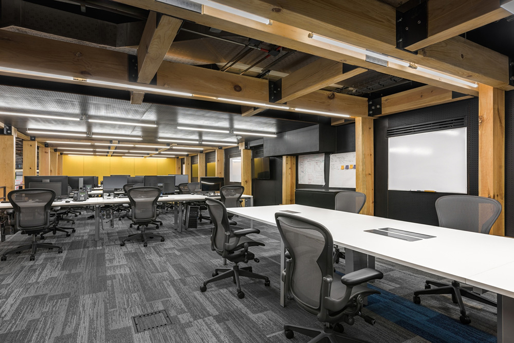 活力多彩Santander桑坦德银行墨西哥办公设计欣赏