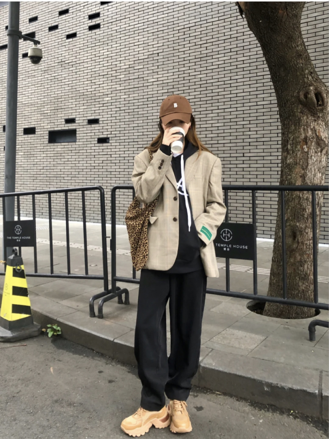 开春老爹鞋穿搭外套,春季穿老爹鞋热吗