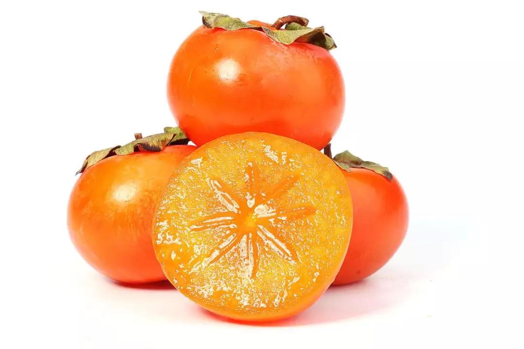 喝可乐肚子突然绞痛吃什么药,吃药喝可乐间隔多久