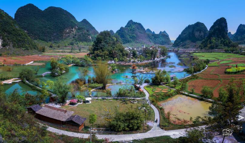 广西山水秀丽的地方视频,广西鹅泉风景比桂林还好看