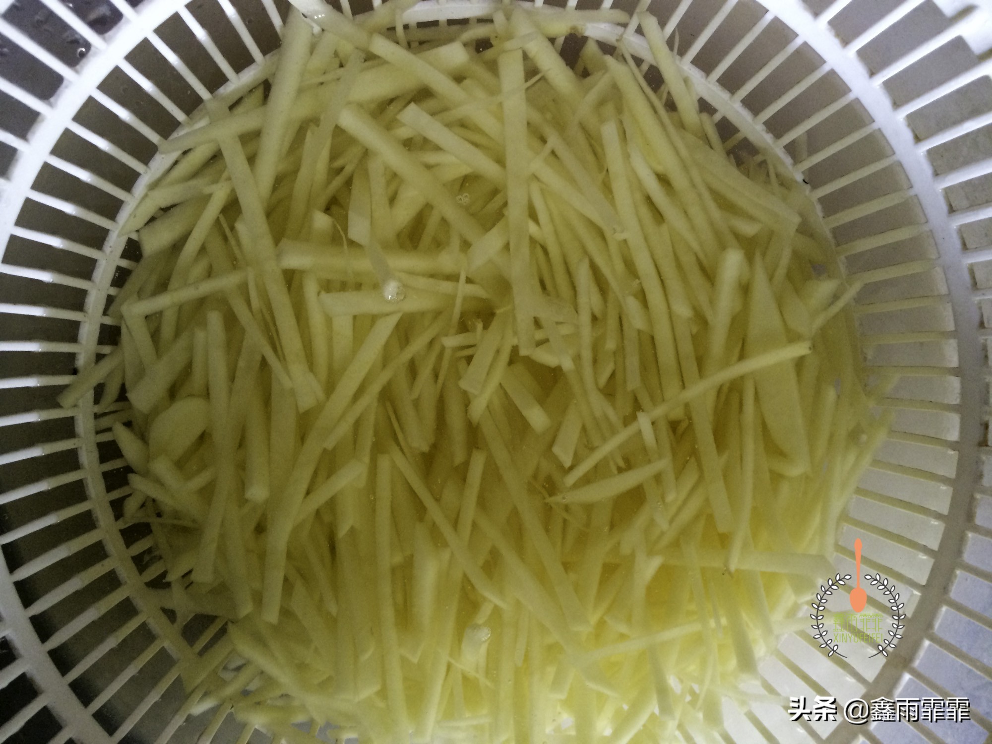 炒土豆炒焦了怎么办,狼牙土豆怎么做才不会变色