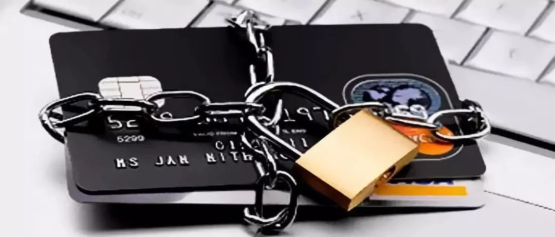 中国女留学生遭关3天2夜后遣返,提醒中国学生防范赴美留学风险