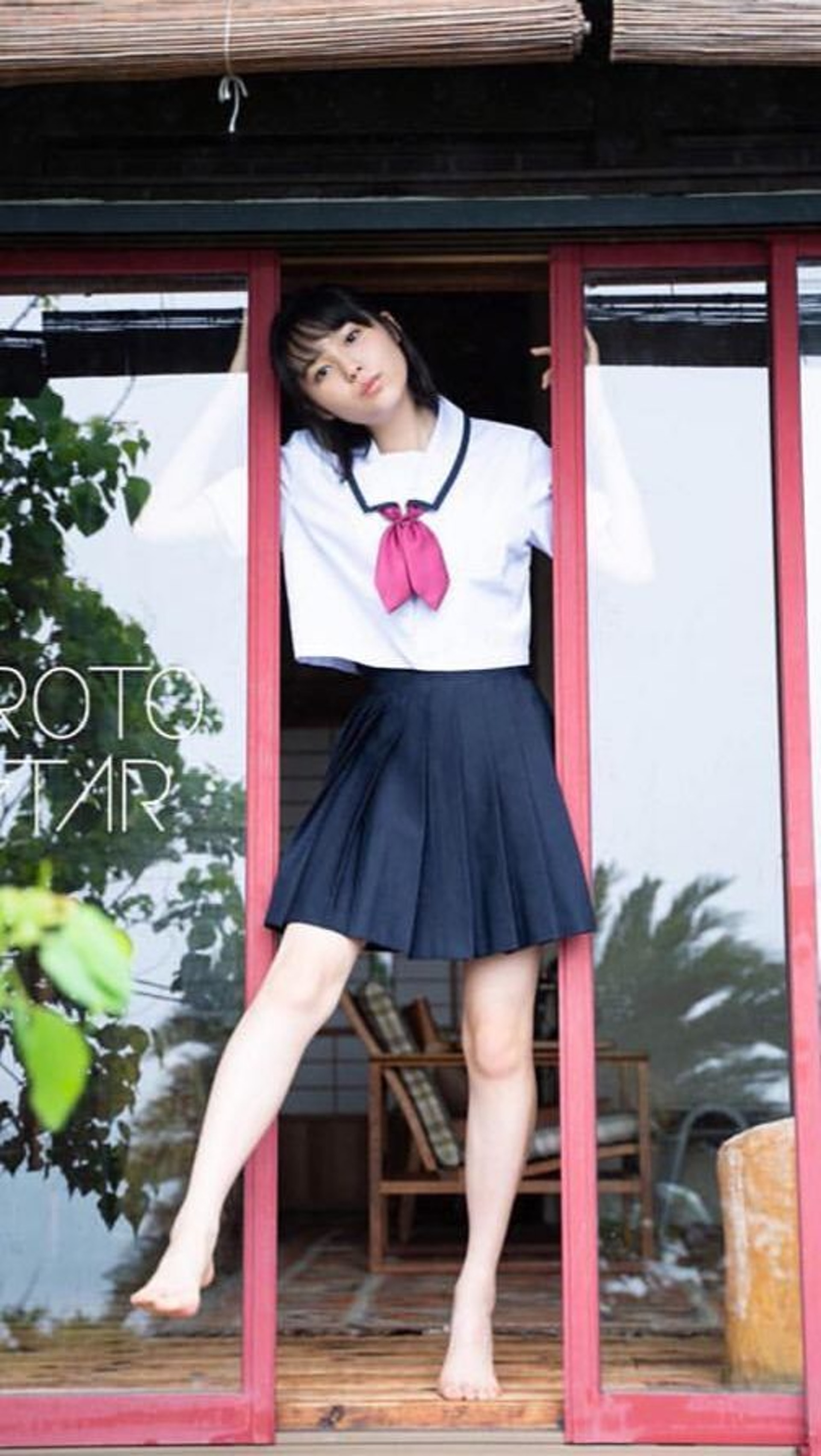 穿校服好看的日本女星 (日本最适合穿校服的女星走路霸气)