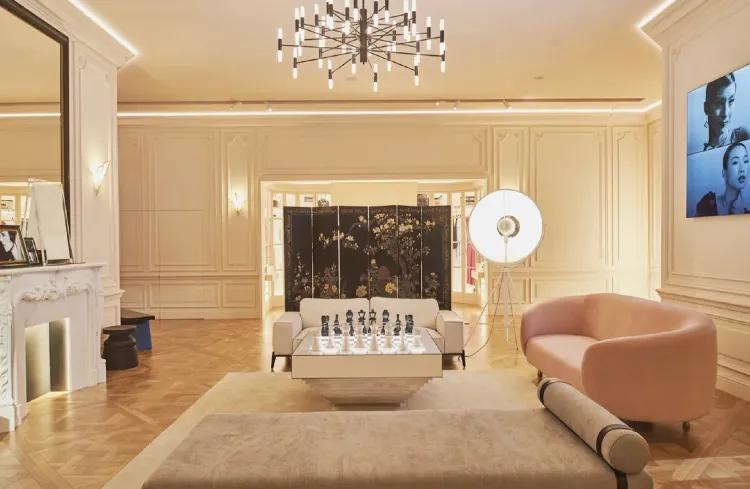 去看香奈儿香水展,感知香奈儿香水展2021展览图片