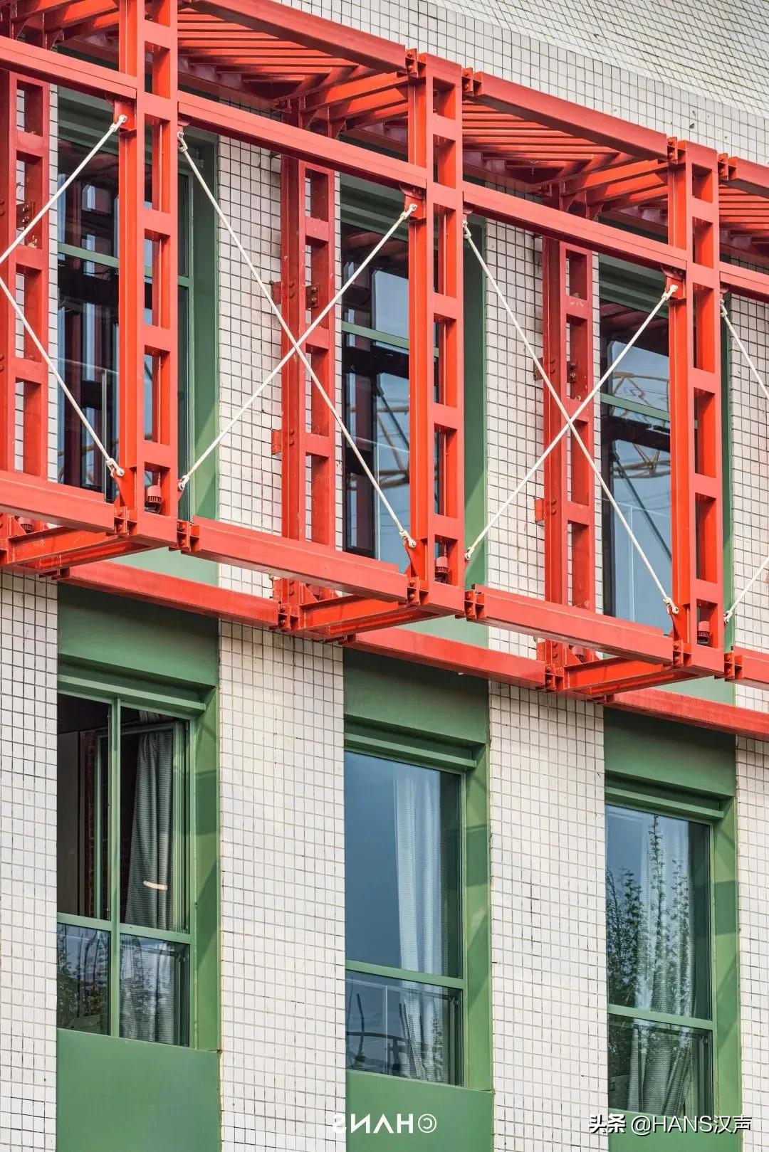 青山区红房子光影秀,青山红房子网红打卡地