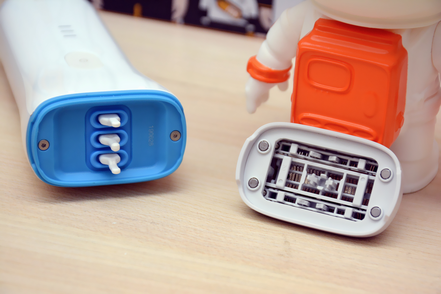 须眉往复式剃须刀评测 (小米往复式须眉剃须刀拆解)