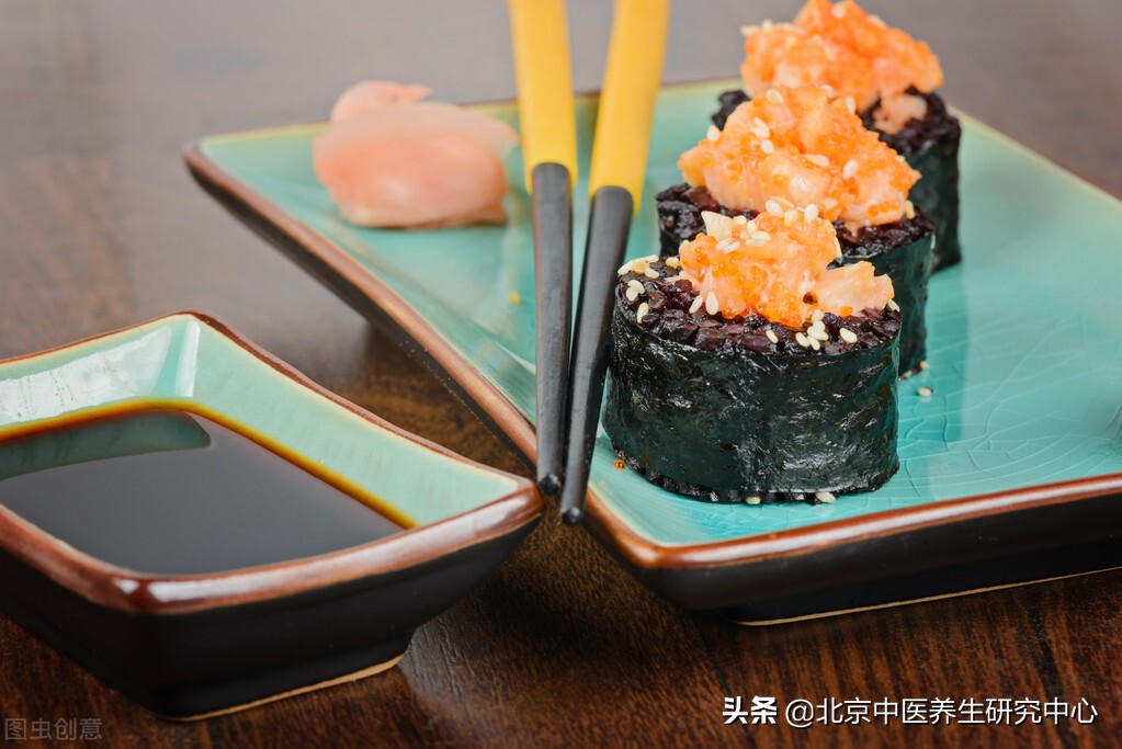 养生黑米米糊的做法,黑米养生八宝饭