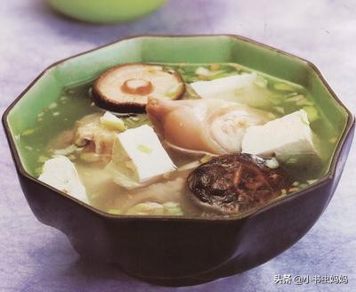 月子里吃猪蹄的做法大全,月子里吃猪蹄汤都放什么