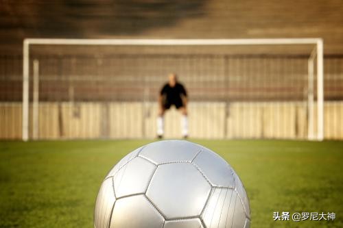 足球是这样踢的吗,足球到底有什么规则