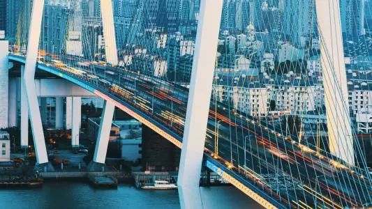 疯狂刷屏！夜晚24:00的上海街头，藏着另一幅面孔…