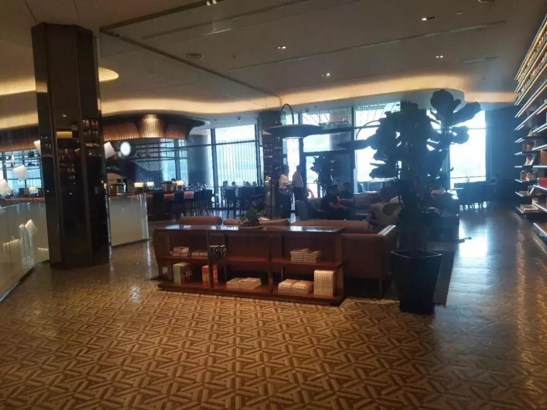 言几又书店西安迈科店,言几又迈科中心旗舰店