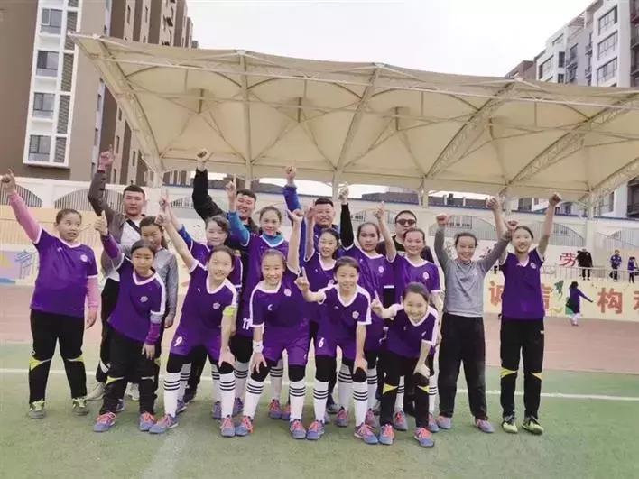 百年奋斗路启航新征程小学生,奋斗百年路启航新征程小学生视频