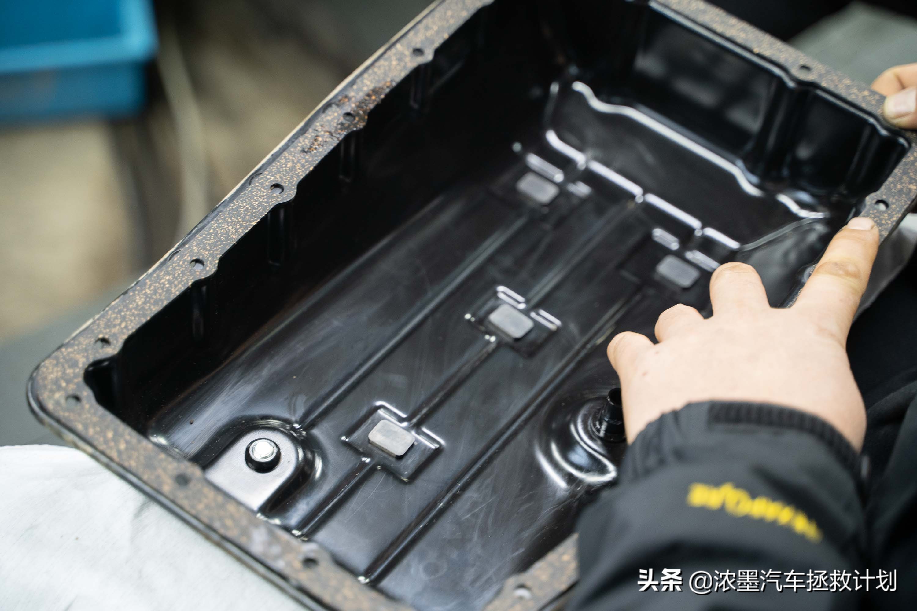 丰田霸道酷路泽带你翻山越岭,丰田兰德酷路泽低速4驱越野模式