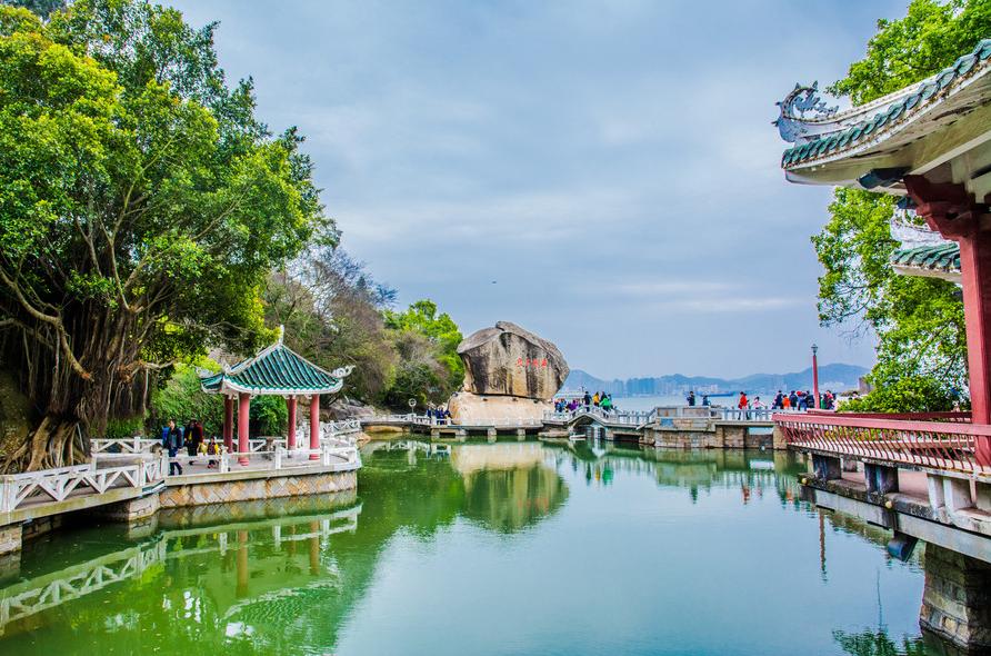 鼓浪屿日光岩菽庄花园别墅,厦门鼓浪屿菽庄花园景点讲解