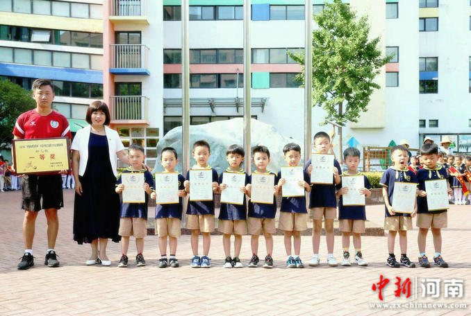 许昌实验幼儿园参加2021年许昌市第三届青少年足球锦标赛喜获佳绩