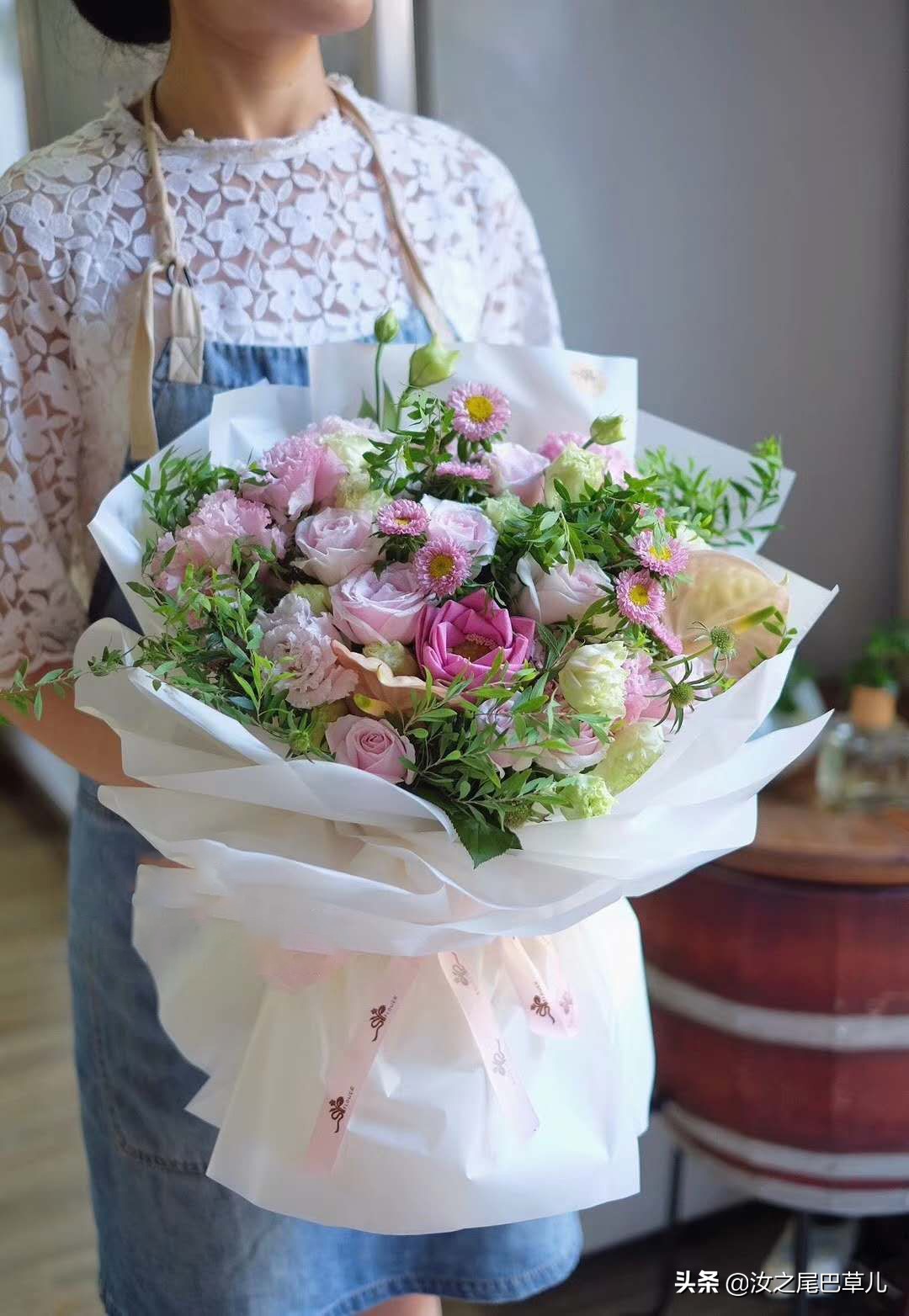 花艺师日常送花,花艺师怎么拒绝别人送花