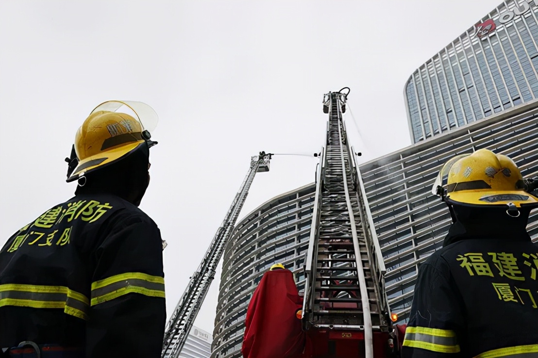 18层着火逃生方法,住30层着火逃生方法