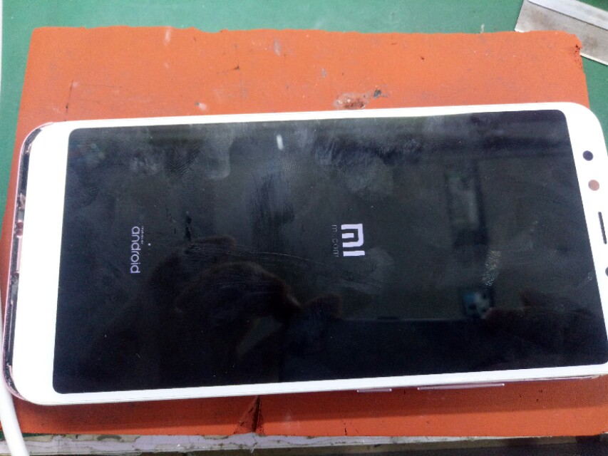 红米进水后自动关机,红米k40进水了怎么办