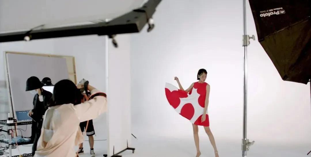 揭秘百万博主是怎样做一期视频,零基础小白如何开摄影工作室