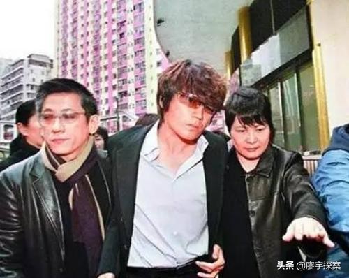 谁是挚爱谁是挚友？看她在生命中的最后一场演唱会唱了谁的歌？