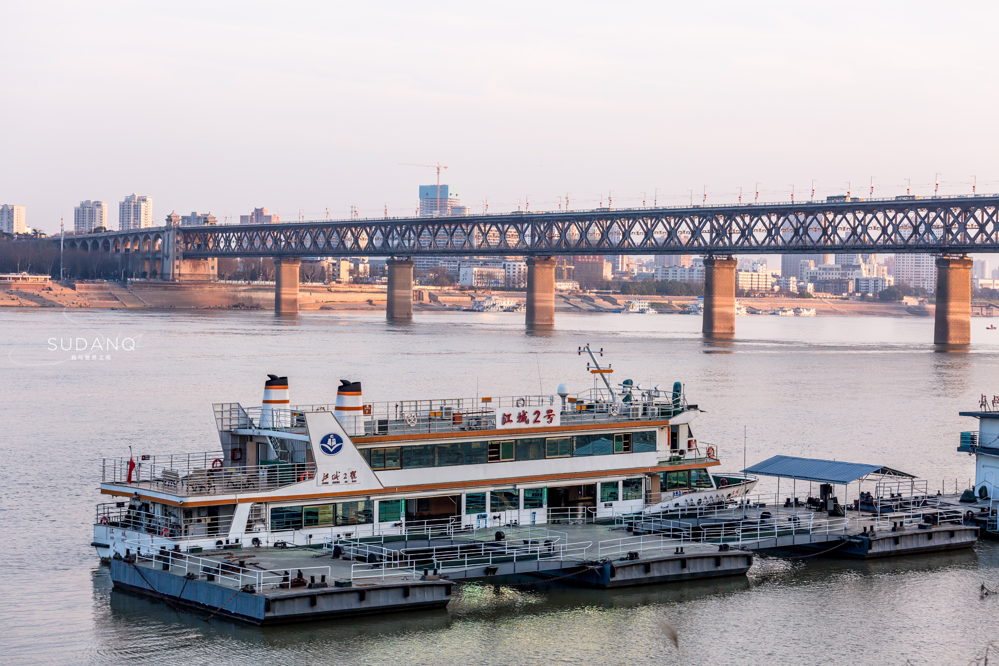 武汉是个怎么样的城市,武汉是怎样的一座城