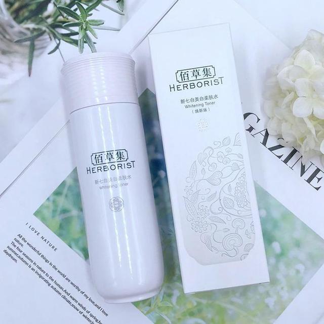 毛孔粗大收缩毛孔用什么爽肤水,皮肤干燥常熬夜用什么护肤品