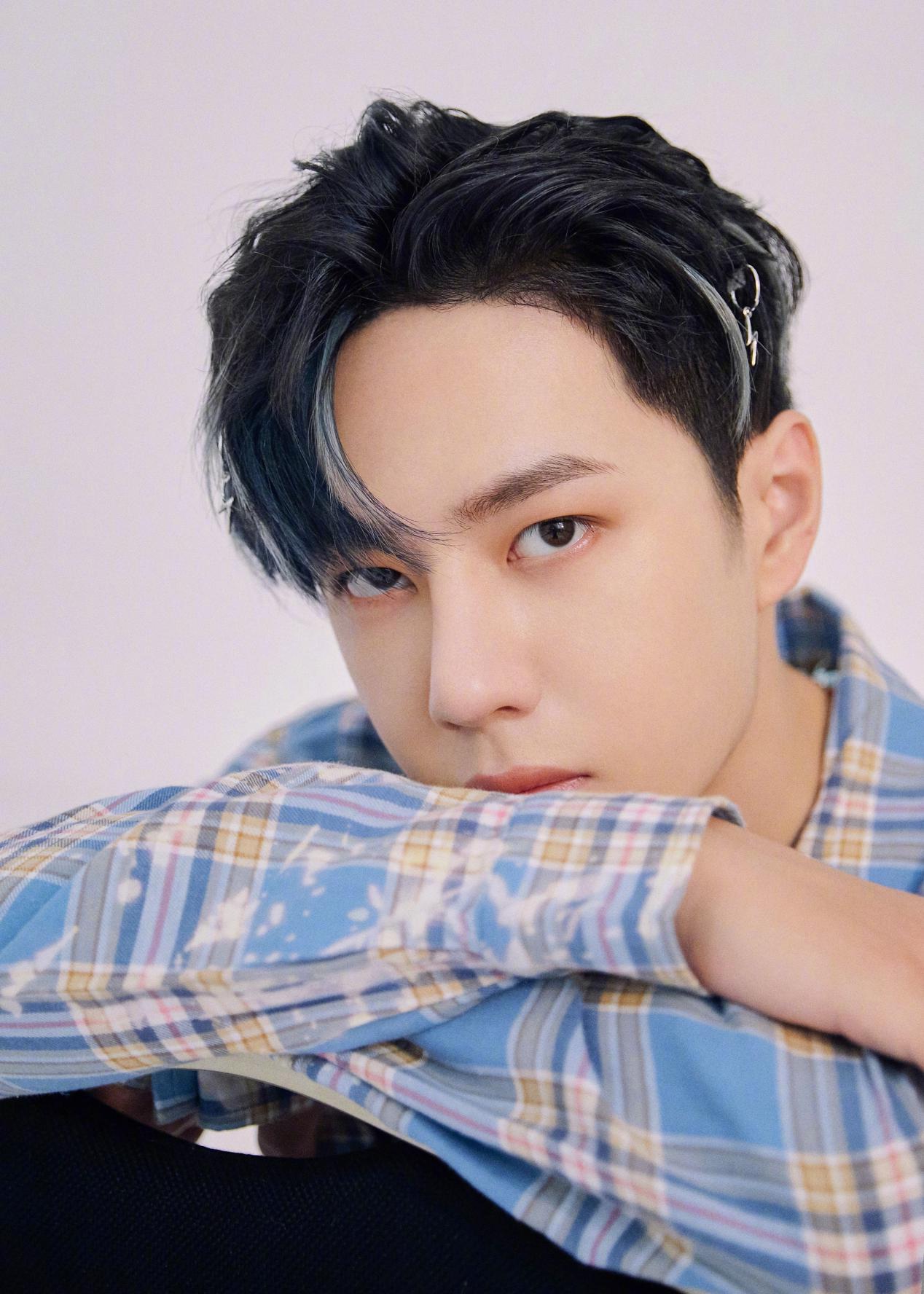 王一博这就是街舞裤子造型,王一博酷gai