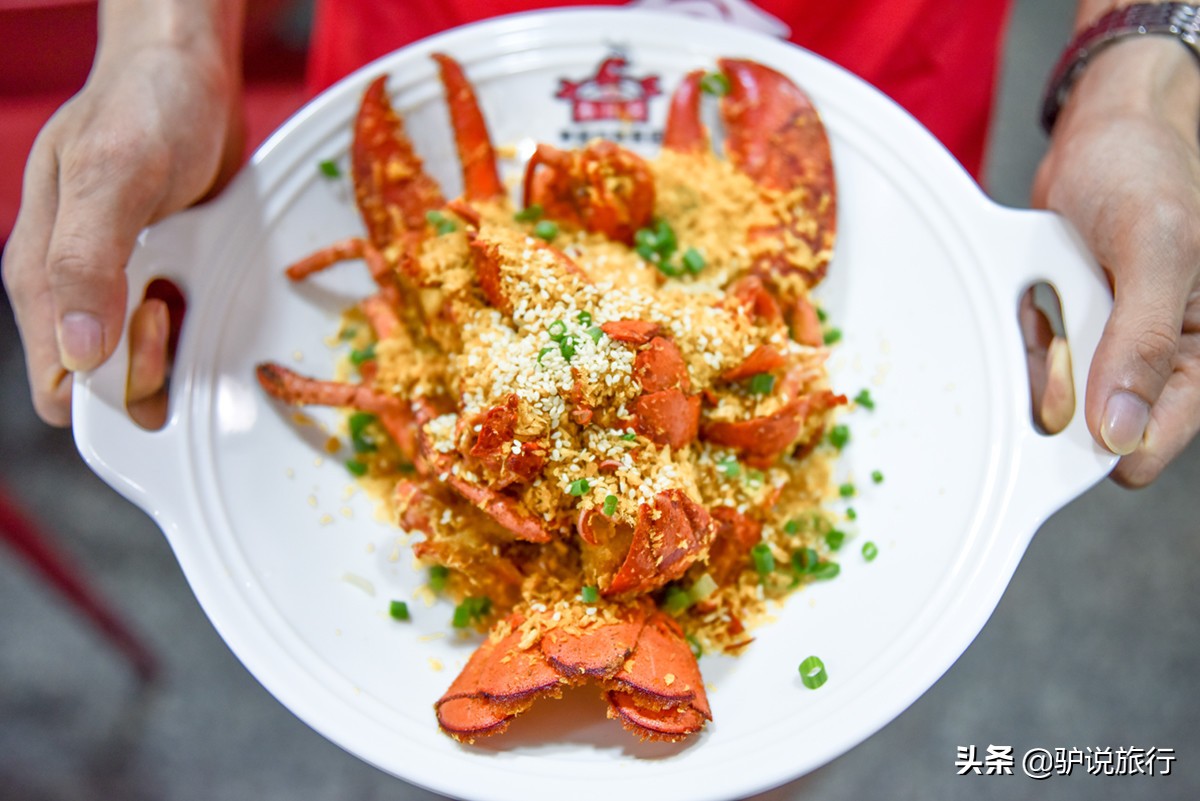 湖北小伙5年跑几十场马拉松，还“跑”出了家三亚Top3海鲜餐厅