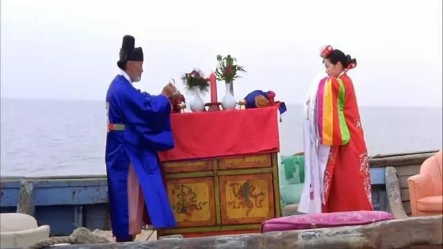 图解电影《弓》，从未见过如此独特的少女*处破**方式