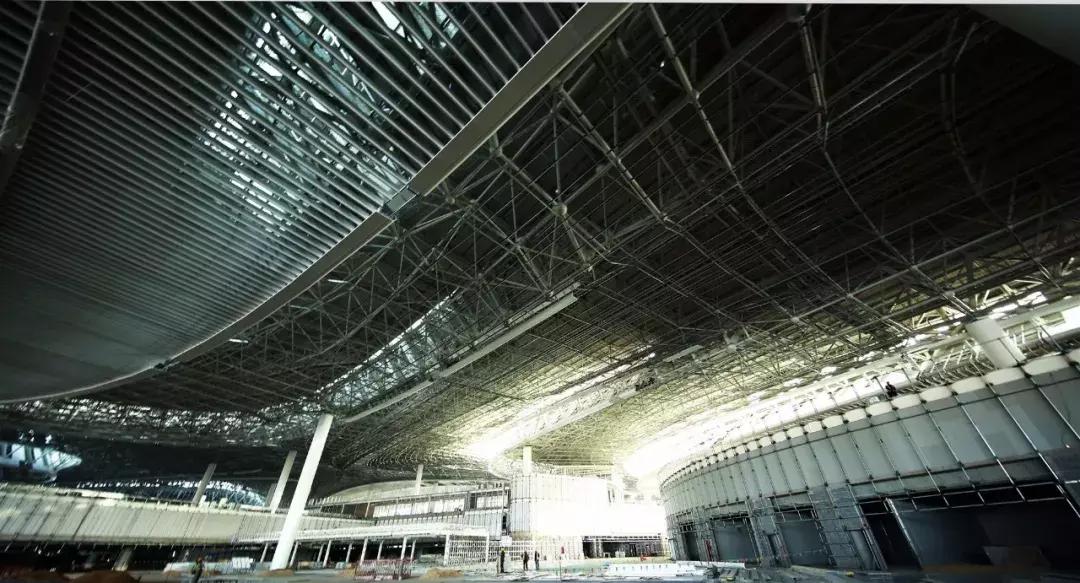 建一座世界级足球场,建造一个世界顶级足球场