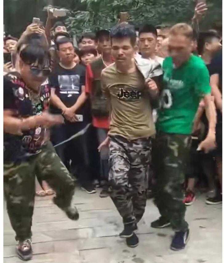 郑州尬舞纪录片,外国人挑战郑州尬舞