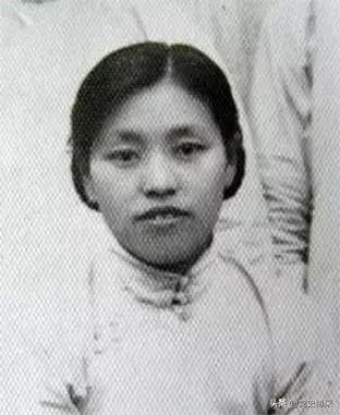 参加辛亥革命的著名*产党共**人,其中两人成为开国元帅,一人成为开国大将