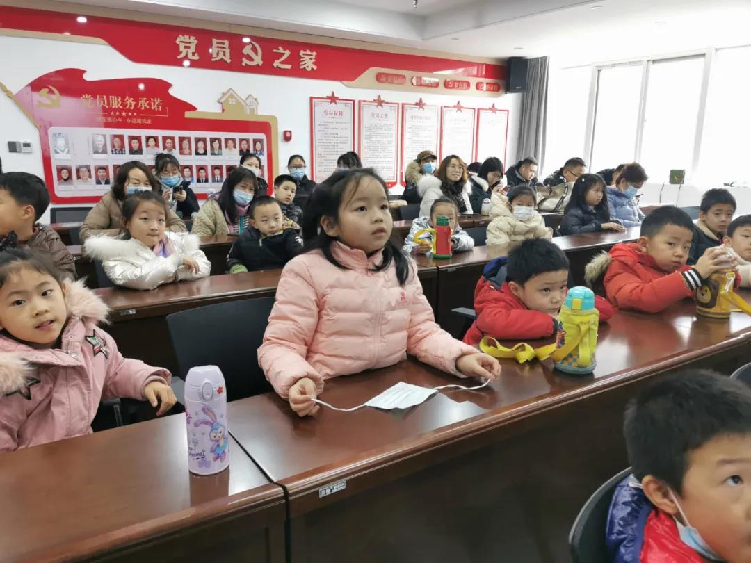 家长放心孩子开心老师用心,家长放心孩子开心