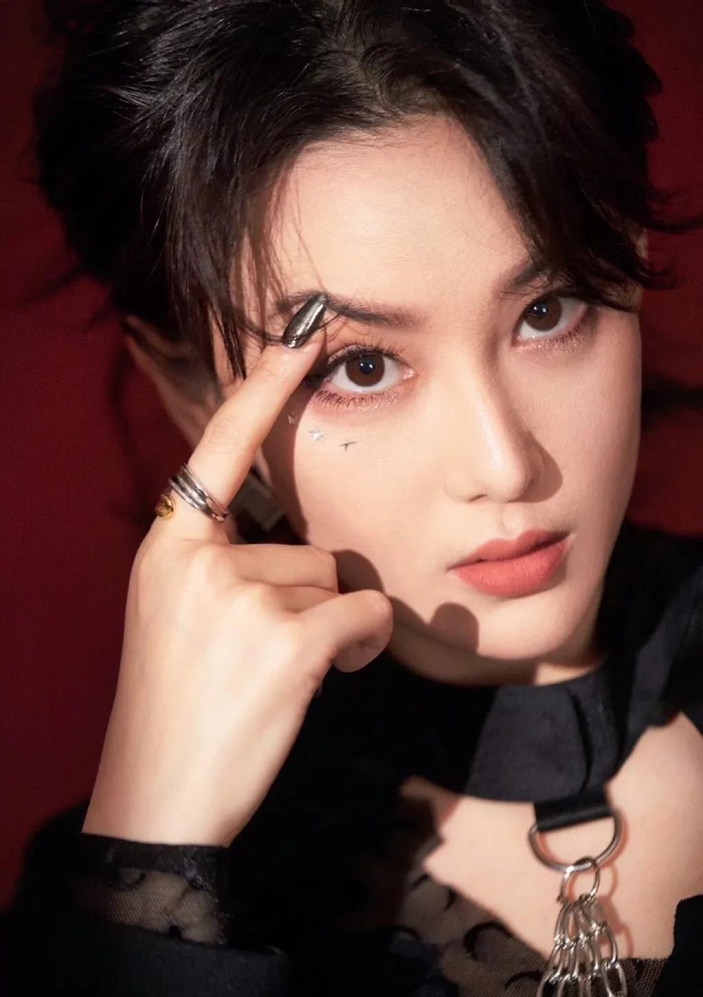 “最美军嫂”张馨予的感情史,军嫂明星张馨予