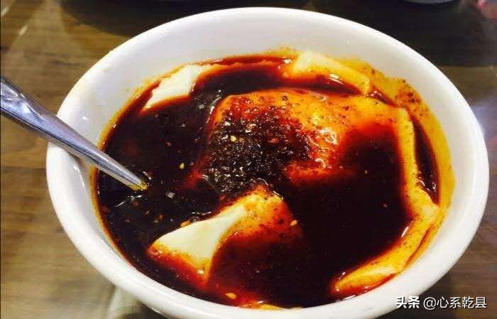 高唐豆腐脑对比乾县豆腐脑,乾县豆腐脑和葱花饼又软又好吃