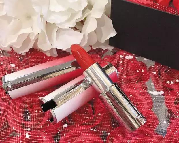 最新彩妆单品推荐,初春彩妆流行趋势