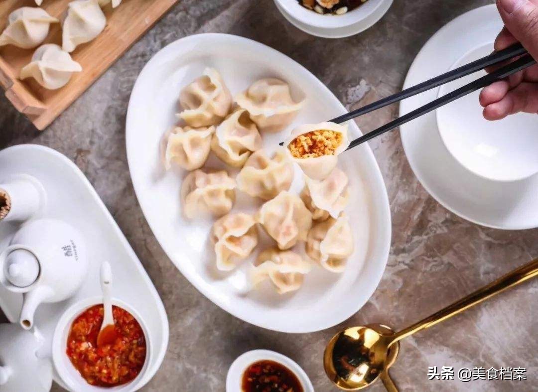 羊肉馅饺子怎么调馅配什么菜好吃,羊肉馅饺子用什么地方的羊肉好吃