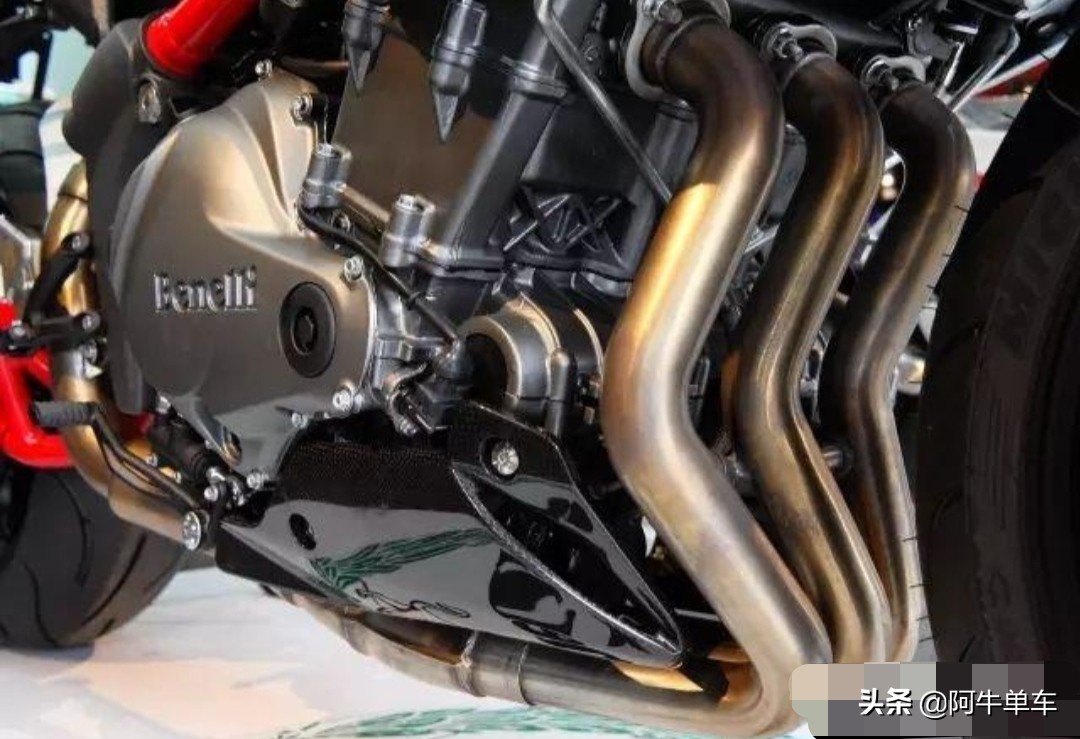 贝纳利1200巡航版vs国宾1250,春风1250trg贝纳利1200哪个更好