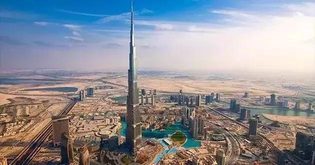 迪拜是黄金豪车云集的地方,迪拜真的满地都是跑车吗