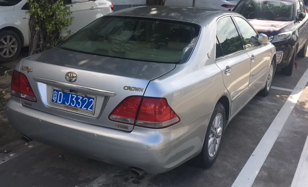 逆向停车名单及图片,曝光违法停车名单