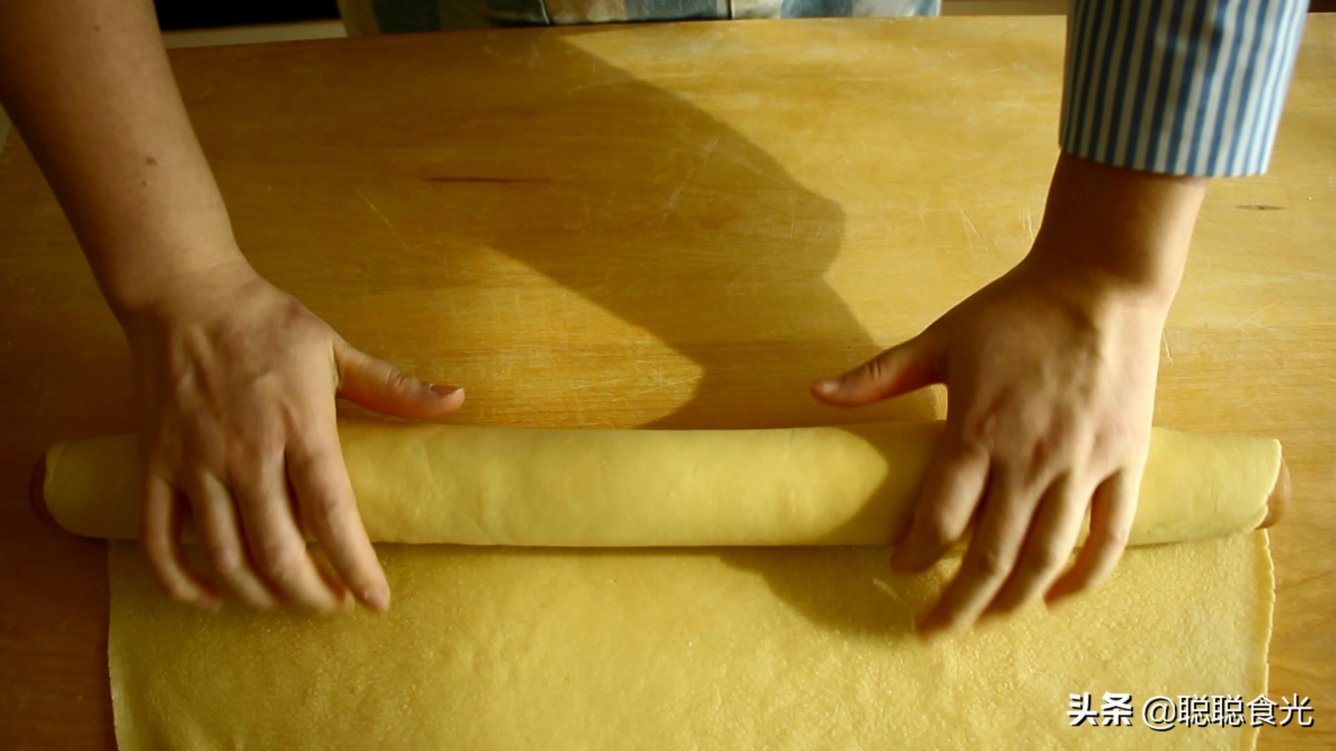 碱面手擀面怎么做劲道不断条,做手擀面放点什么筋道