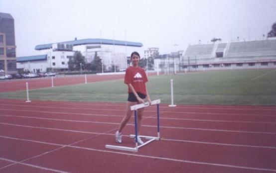 熊黛林张梓琳李嘉欣,李嘉欣张梓琳关系