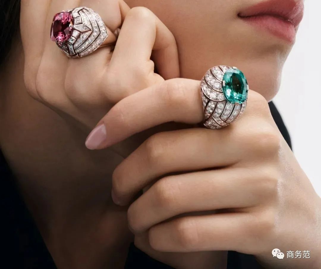 伊斯兰皇室贵族都喜爱碧玺吗,碧玺是五大宝石之一吗