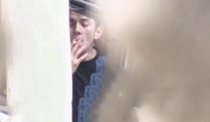 李佳琦再掉好感!老烟民形象曝光后，直播间里跟杨幂开黄腔